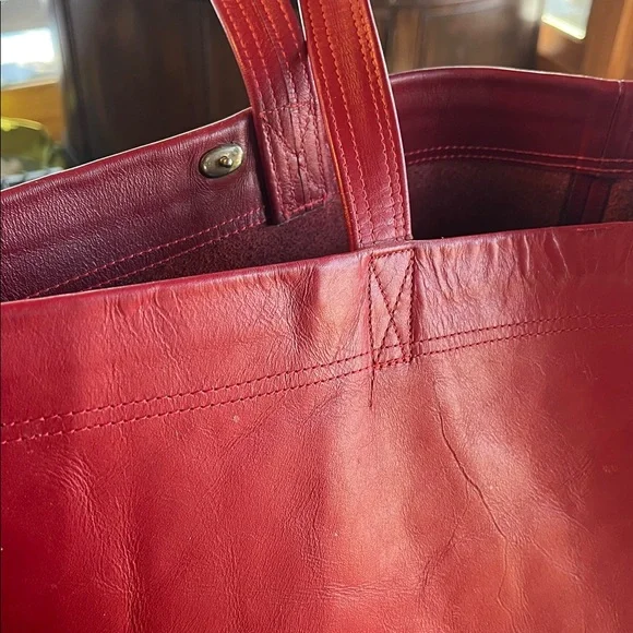 Crouch & Fitzgerald New York Oversized Red Leather Tote - Picture 6 of 17